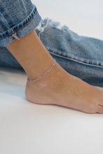 Load image into Gallery viewer, Paper Clip Chain Link Anklet
